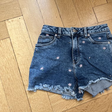 Short à fleurs 