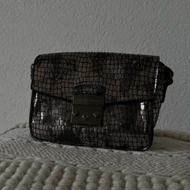 cross body bag