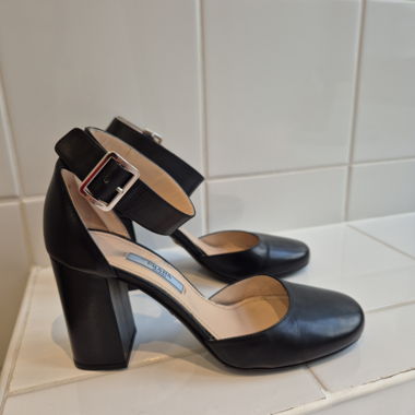 Prada Schuhe 37
