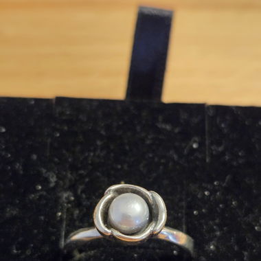 Perlen Fingerring