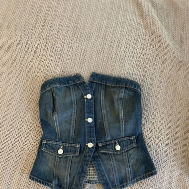 Jeans top