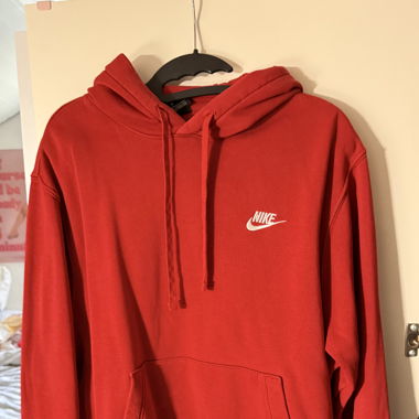 pull nike rouge