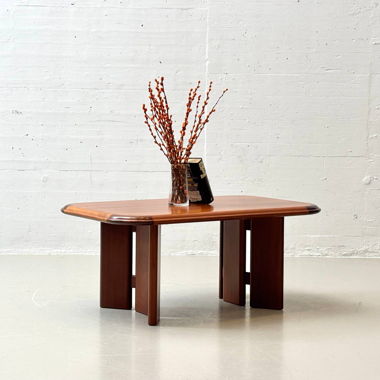 Tavolino da salotto di metà secolo in legno di ciliegio, 1970