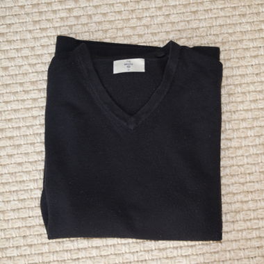 Pull noir / pull noir à encolure en V - M