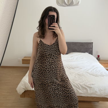 Langes Kleid mit Leopardenmuster