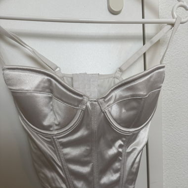  Subdued Top