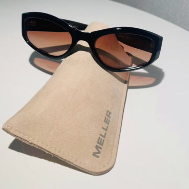 Paire de lunettes meller