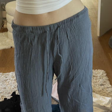 Blaue Pyjamahose