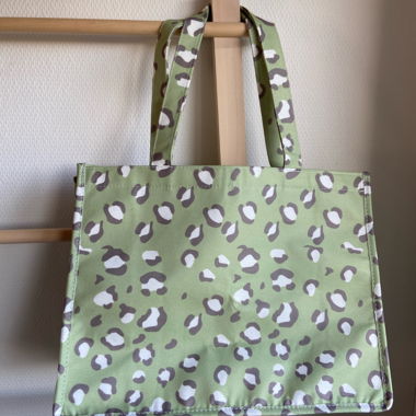Grüne Leo-Tasche