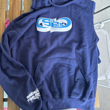 Kaputzenpulli Sixpack