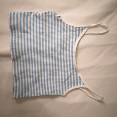 Crop top a righe blu e bianco