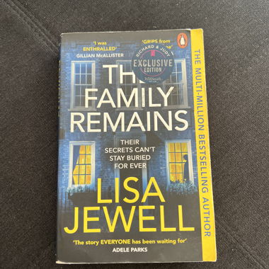 Libro The Family Remains di Lisa Jewell