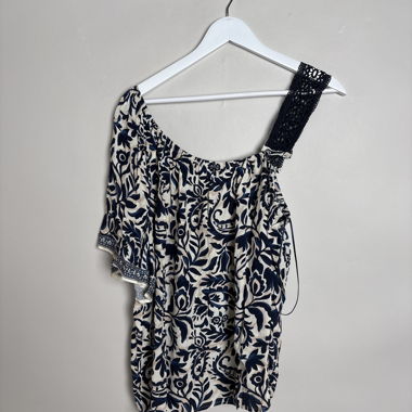 Top One-Shoulder Maison Captain