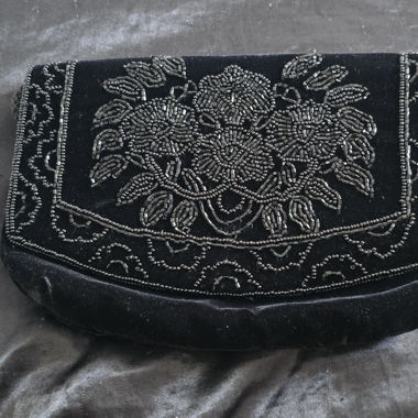 Black clutch 