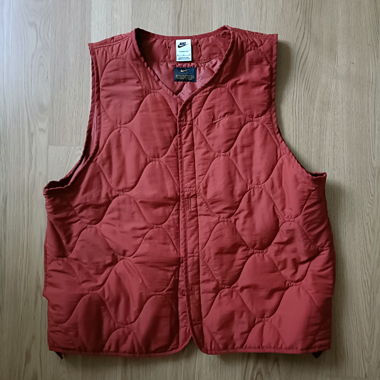 Sportliche Nike Weste in Rostrot