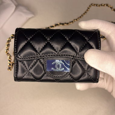 Portefeuille mini avec chaîne Chanel noir