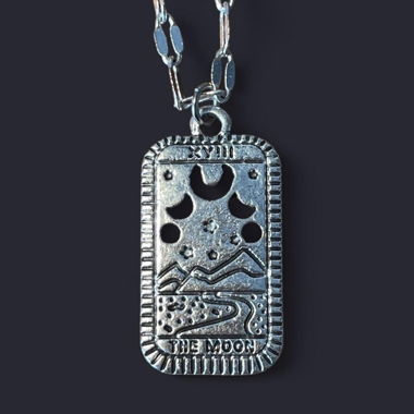 Collier tarot the moon