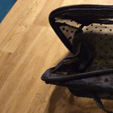Kosmetiktasche mit Herzen - NEU