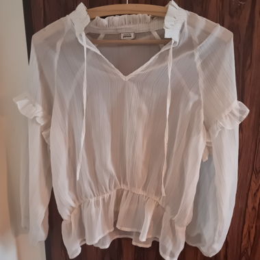 Blouse à volants en mesh