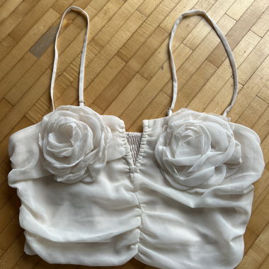 Top con bretelle sottili floreale bianco