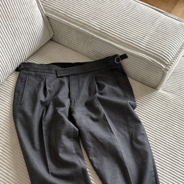 Men’s suit pants grey/ dark grey stripes (size 32)