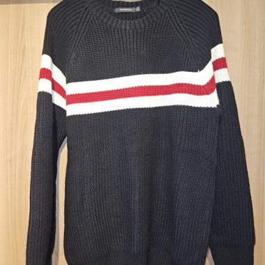 Pull en maille noir à rayures