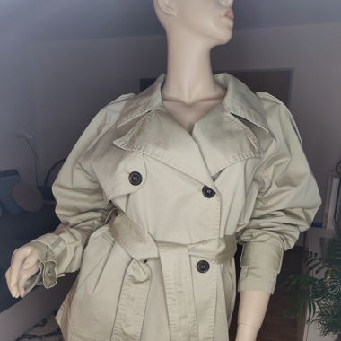 Beiger Trenchcoat von Gina Tricot 