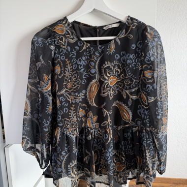 ONLY floral sheer blouse size S