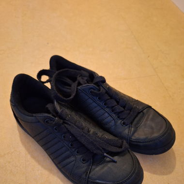 Sneakers schwarz