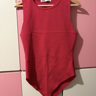 Body Zara rosa