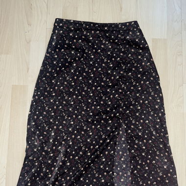 Hollister floral midi skirt