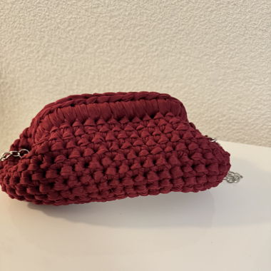 Clutch bag con catena rimovibile 