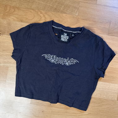 T-shirt crop The Ragged Priest