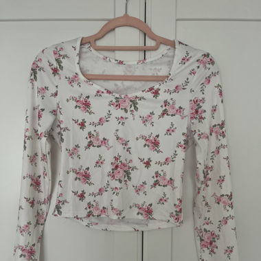 Geblümtes Langarmshirt