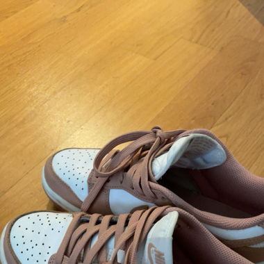 Nike Dunks Lachsfarbig