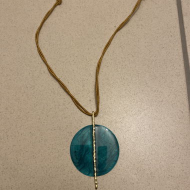 Collier pendentif bleu/vert