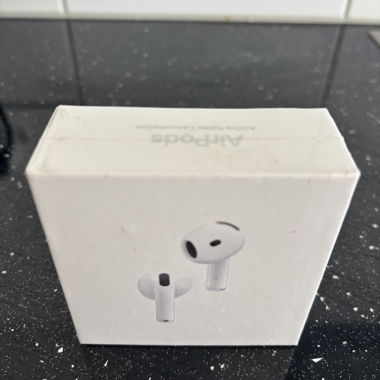 AirPod 4 