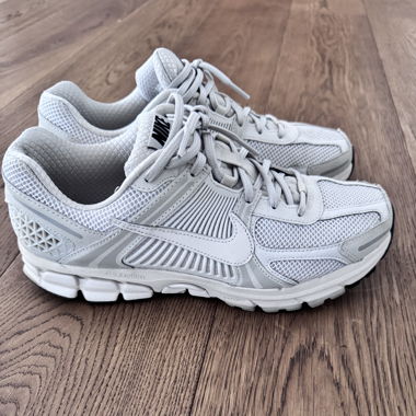 Nike Zoom Vomero 5