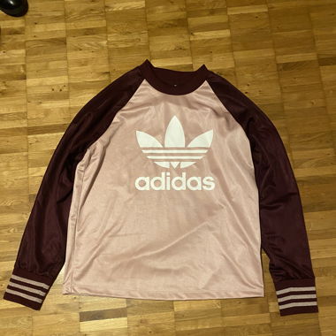 Adidas Sweater