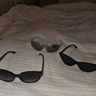 3 Sonnenbrillen