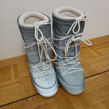Moon Boots
