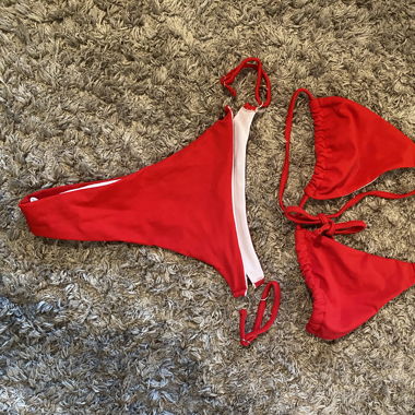 Rotes Bikini Set