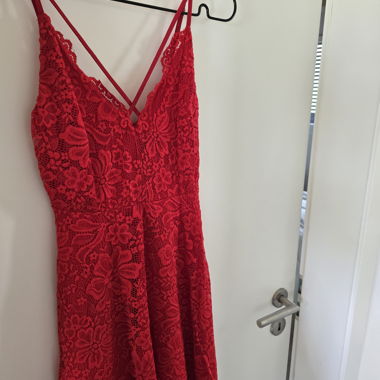 Red Lace Trapeze Dress 