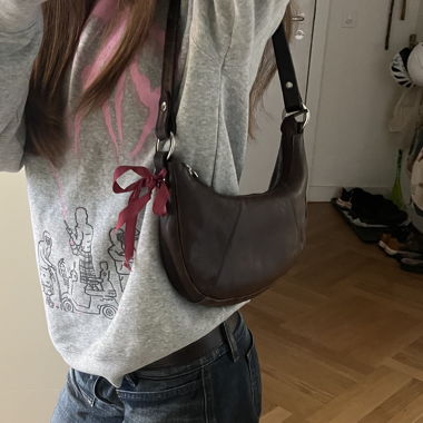Brown shoulder bag