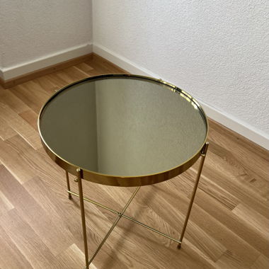 Table dorée