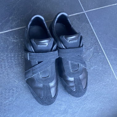 Lacoste retro look trainers (authentic leather)