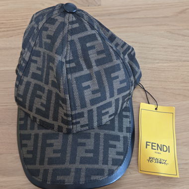 Cappellino da baseball Fendi con motivo FF