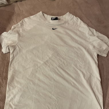 T-Shirt Nike weiss