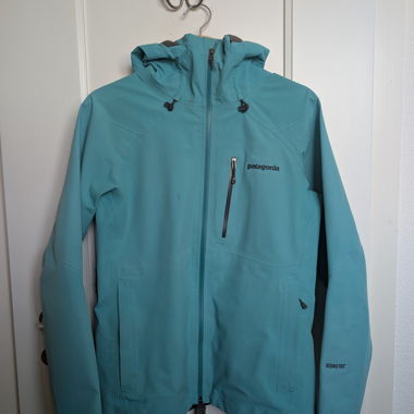 Patagonia Damen Gore-Tex Jacke türkis
