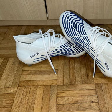 Crampon adidas predator